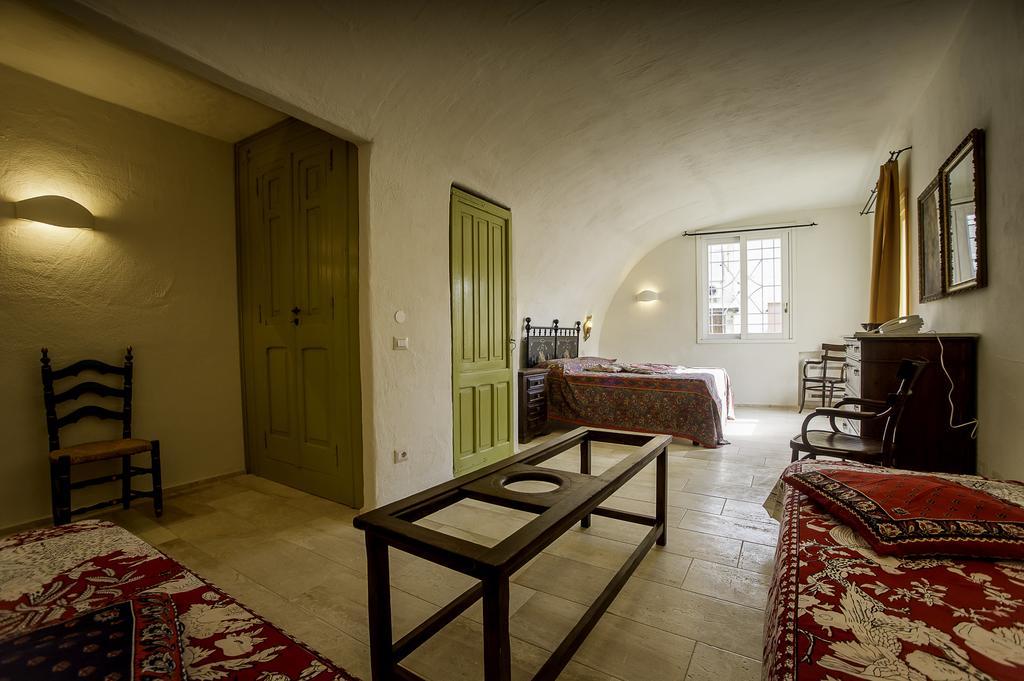 Antica Dimora La Corona San Pantaleo Room photo